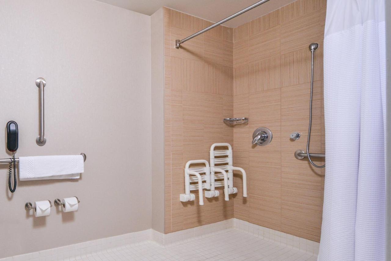Springhill Suites Fairfax Fair Oaks Экстерьер фото