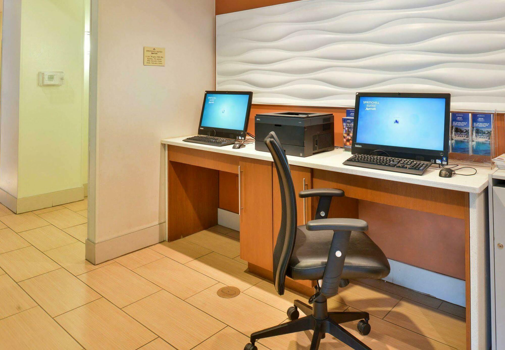 Springhill Suites Fairfax Fair Oaks Экстерьер фото
